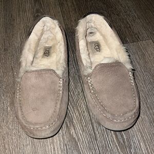 Beautiful comfortable UGGS